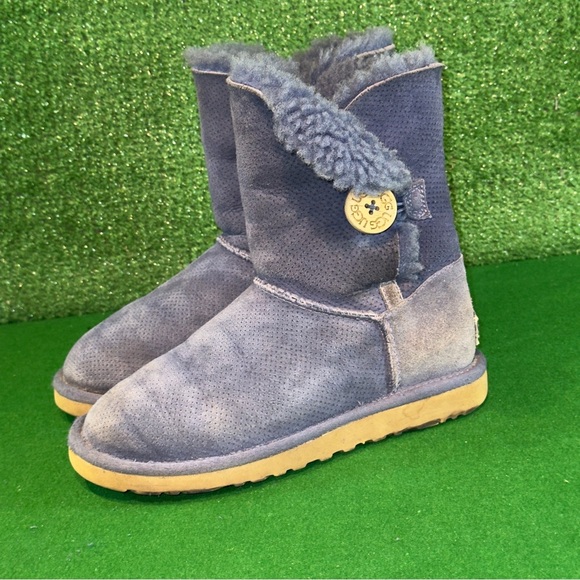 UGG Bailey Button 2 Navy Suede Tan 3056 Women’s Size 5 - Picture 3 of 6